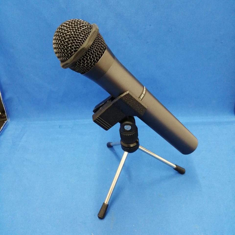 JVC WM-P902 Wireless Microphone Dynamic Vocal Mic 3-Level Pad Switch Used - Image 2 of 4