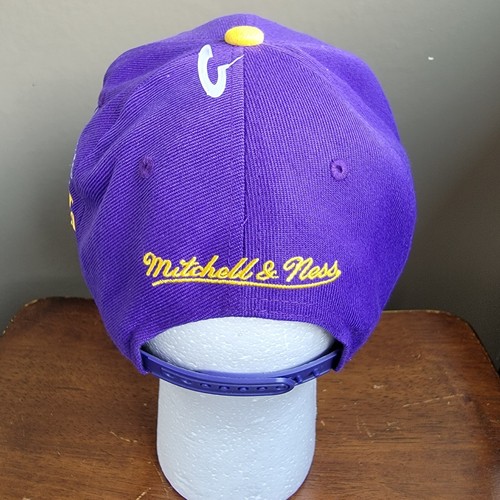Toppa Mitchell & Ness Los Angeles Lakers sovraccarico snapback viola giallo nuova con etichetta - Foto 4 di 9
