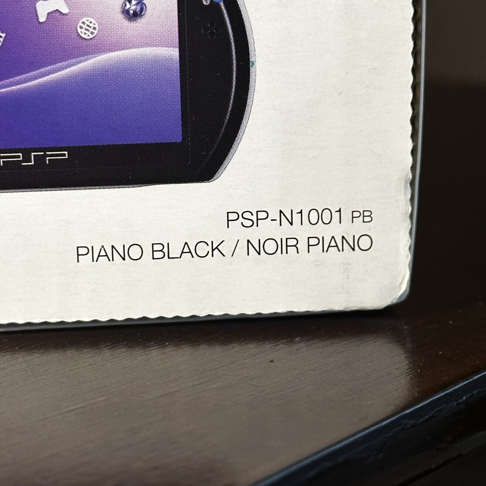 PSP Go - Sony PlayStation Go - Black - North America - Game Pack