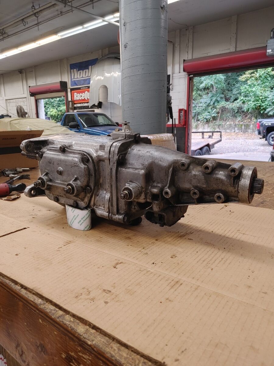1964 1965 Muncie M20 4 Speed Transmission 3851325 NEEDS 1964 1965 Muncie M20 4 Speed Transmission 3851325 NEEDS
