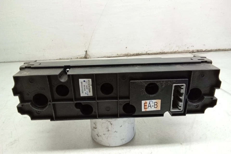 07 2007 Honda Civic Climate AC Heater Control Unit OEM - Image 3 of 4