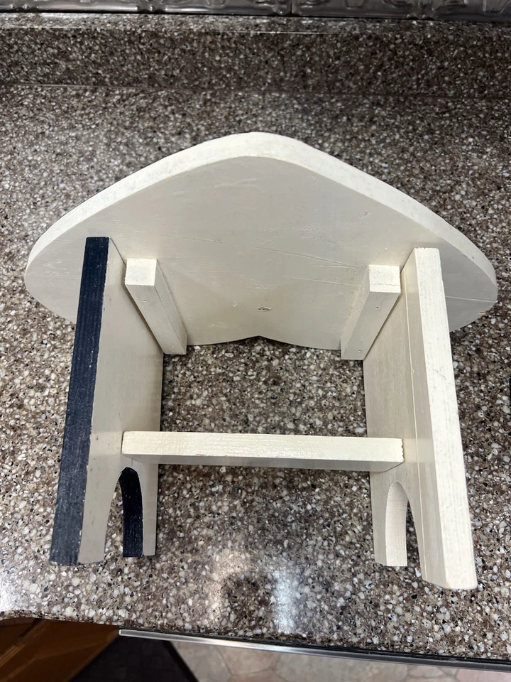 Patriotic Mini Mantel Clock and Stool 4th July/ Memorial Day Red White Blue - Image 4 of 4