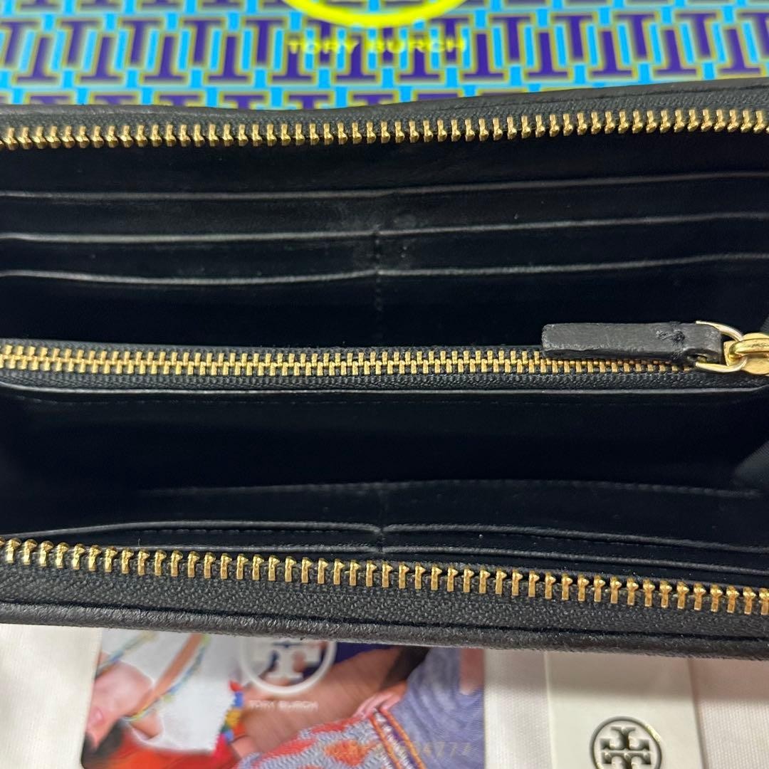 Tory Burch Quilted Long Wallet Round Zip Black Excellent Condition No thumbnail 3
