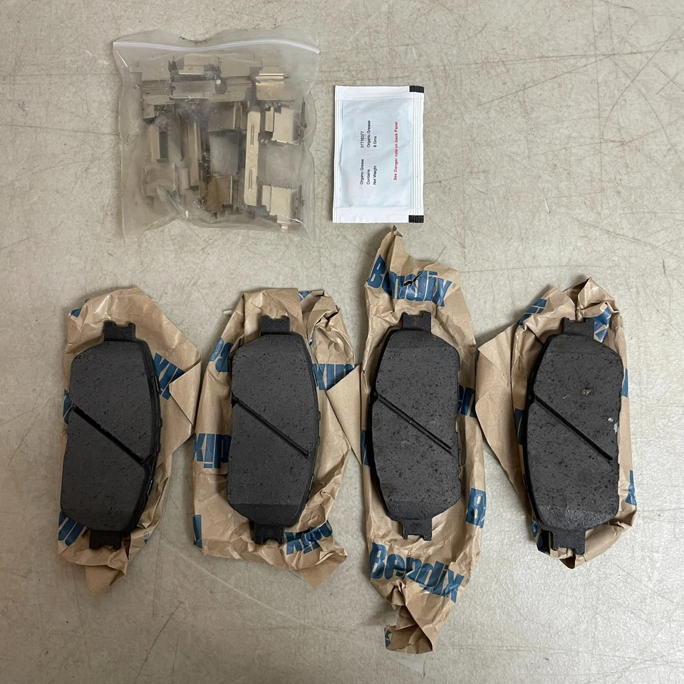 Pastillas de freno delanteras de cerámica Bendix CFC906 para Lexus ES300 ES330 Toyota Camry Avalon Foto 3 de 4