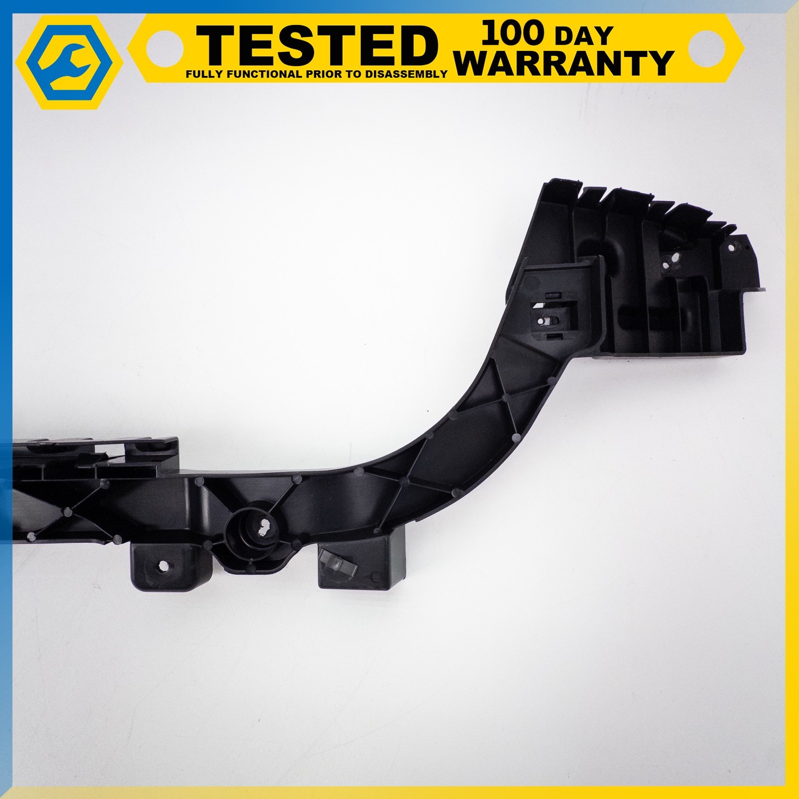 14-19 MASERATI QUATTROPORTE REAR BUMPER CENTER MOUNTING BRACKET OEM