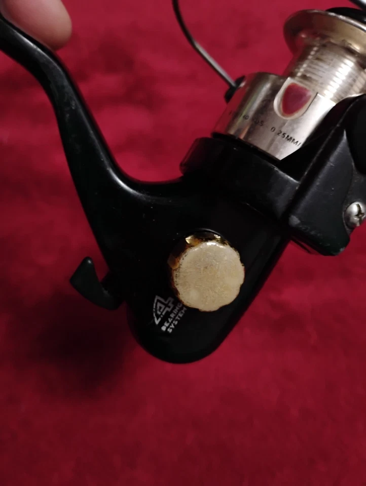 Carrete giratorio 4,8,1 relación de engranajes carrete de pesca araña Foto 4 de 4