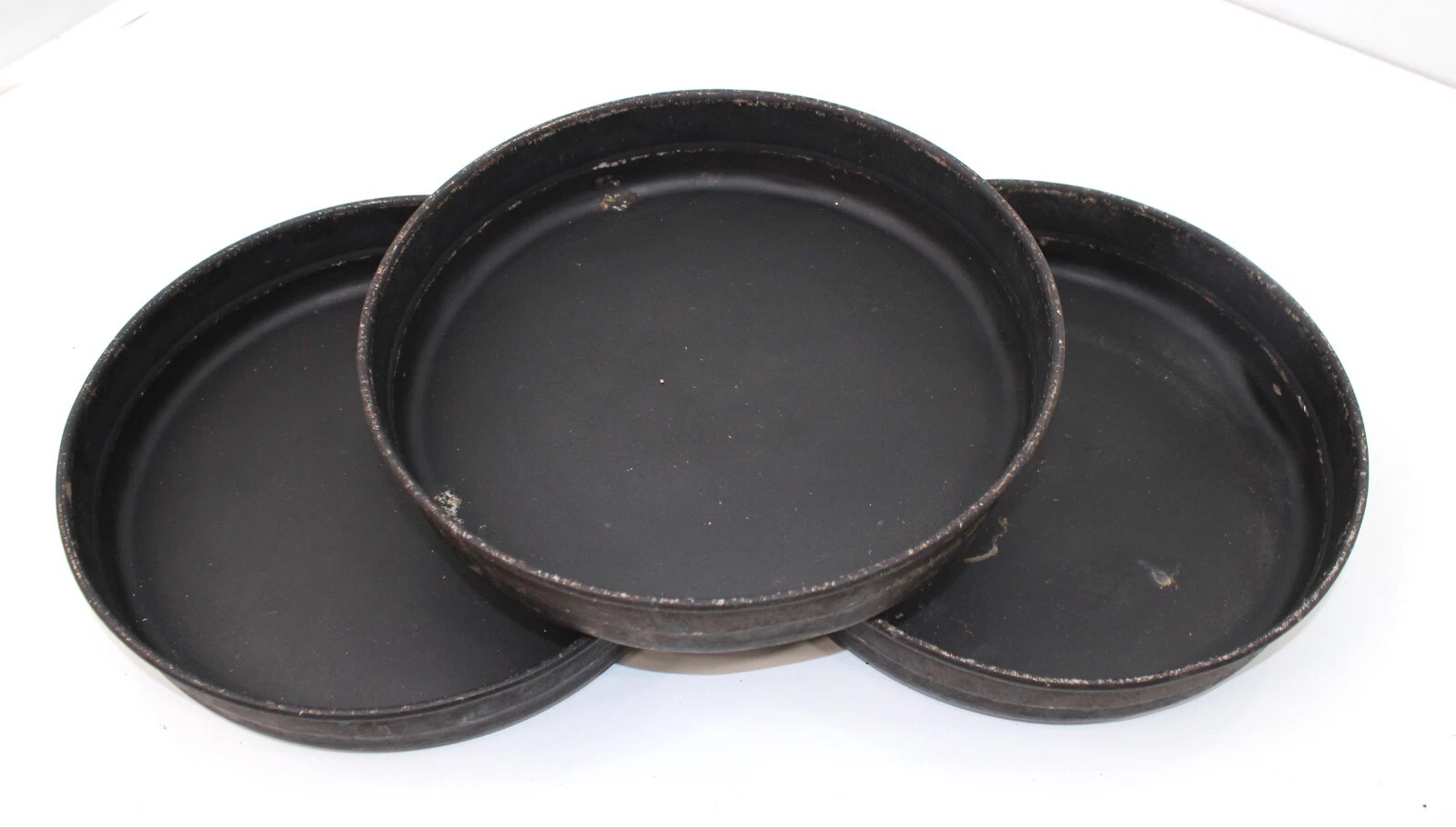 3 - LITTLE CAESARS 12"x 2" Commercial Aluminum Black Pizza Pan Seasoned ROUND
Opens in a new window