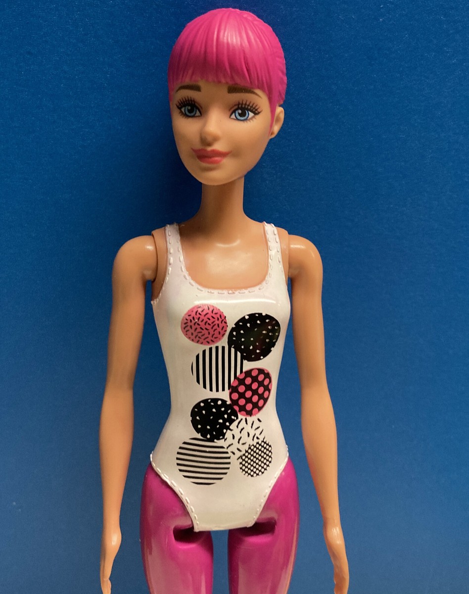 Bambola Barbie Monocolor Barbie Color Reveal Chelsea Serie