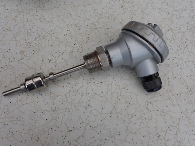 FLOAT LEVEL SENSOR - Single N/C Output -- Shaft 160mm long - Threaded Body