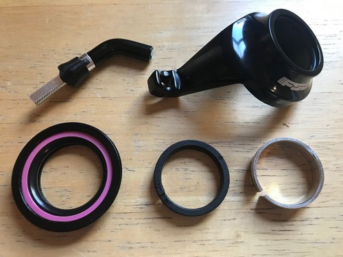 FSA Orbit Z CX Upper Cup - Headset Bearing & Hanger Cone - ZS44 - 1-1/8" - Picture 2 of 3