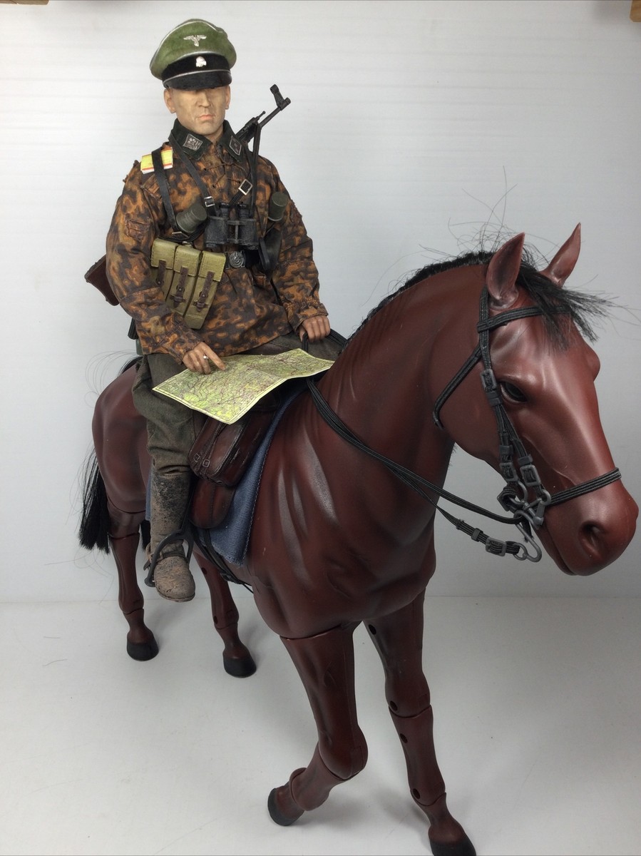 1/6 CUSTOM GERMAN 22ND SS CAVALRY DIV OFFICER ON HORSEBACK MP-44 P