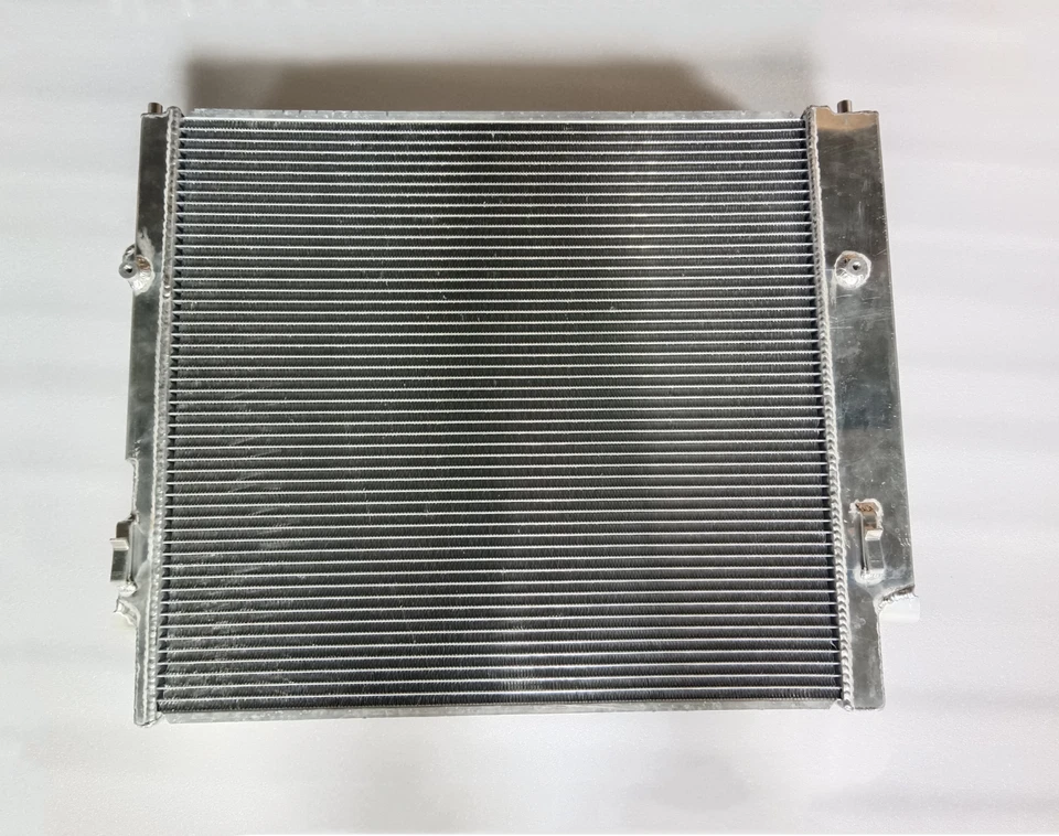 🥇Fit Jaguar XJ8/XJR X308;Vanden Plas 4.0L V8 98-2003 radiador aluminio MNC419AH Foto 4 de 4