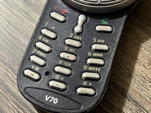 Genuine Motorola V 70 Silver Color Unlocked Untested - 第 14/16 張圖片
