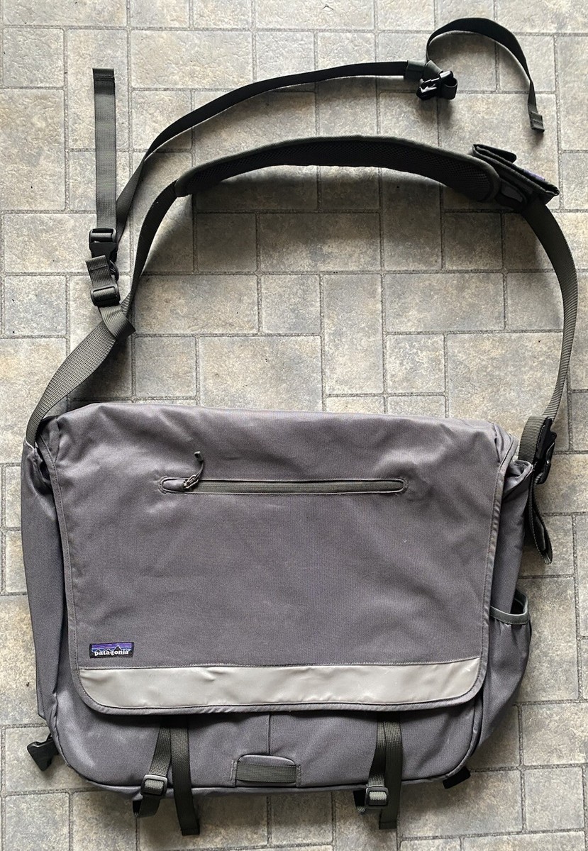 patagonia men's shoulder bag Terravia Sacoche 3L Unisex litre model Patagonia Shoulder Messenger Bag Gray