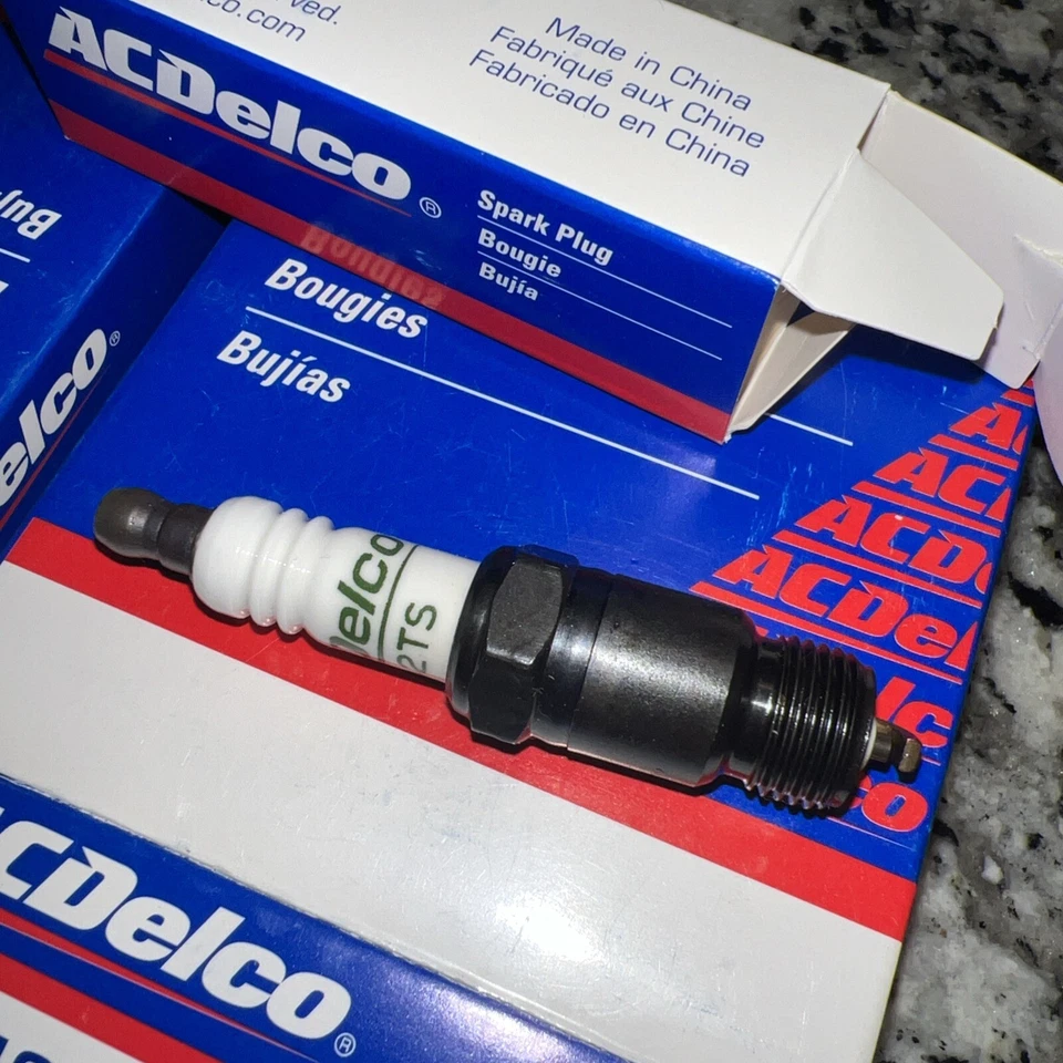 NOVO GENUÍNO GM ACDelco Velas de Ignição R42TS Conjunto de 8 - Imagem 2 de 4