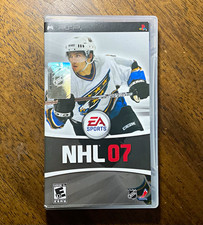 NHL 07 (Sony PSP) Manual Included 2006