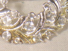 SPILLA PLACCATA ARGENTO E ORO DESIGN VINTAGE CON CRISTALLI SWAROVSKI 3094-13