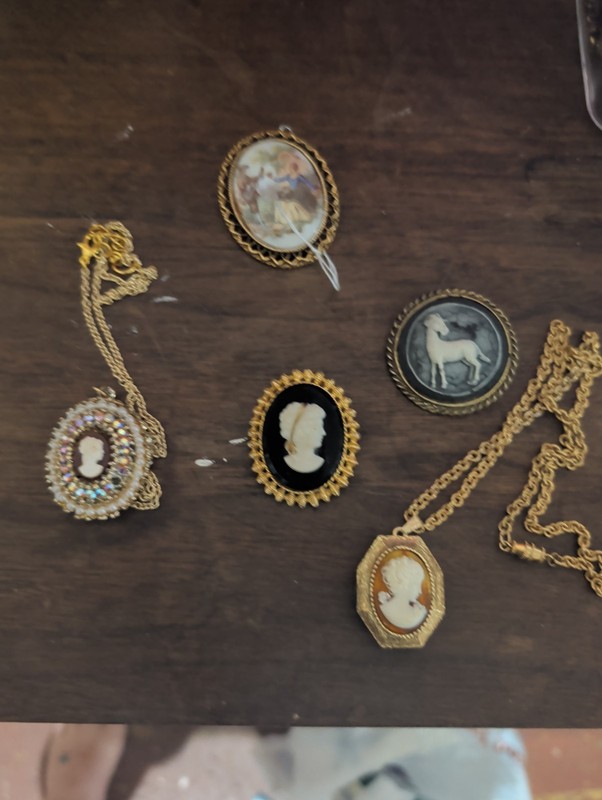 Vintage Cameo Lot 3 Ladies 1 Courting Couple One Goat Cameo