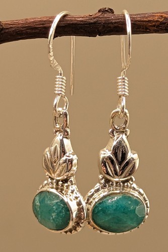 New 925 Sterling Silver Indian Emerald Bezel Set Dainty Drop Earrings - Picture 1 of 5