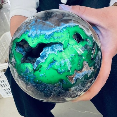 3.85LBNatural volcanic agate crystal cave ball polishing and healing 1750g