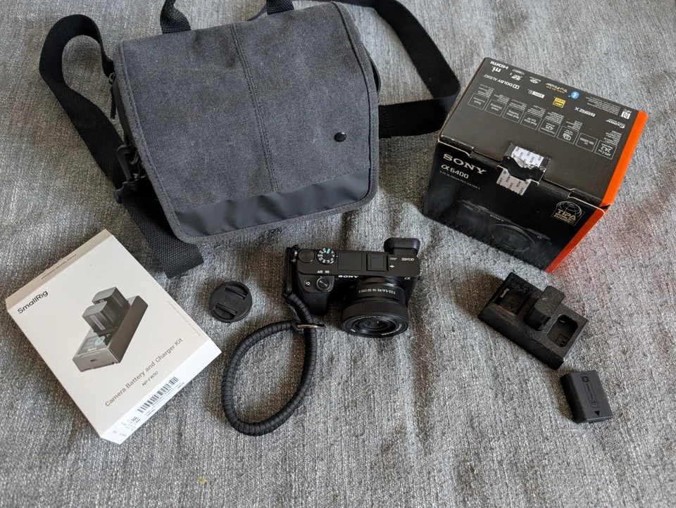 Sony Alpha 6400, photo 1 of 5