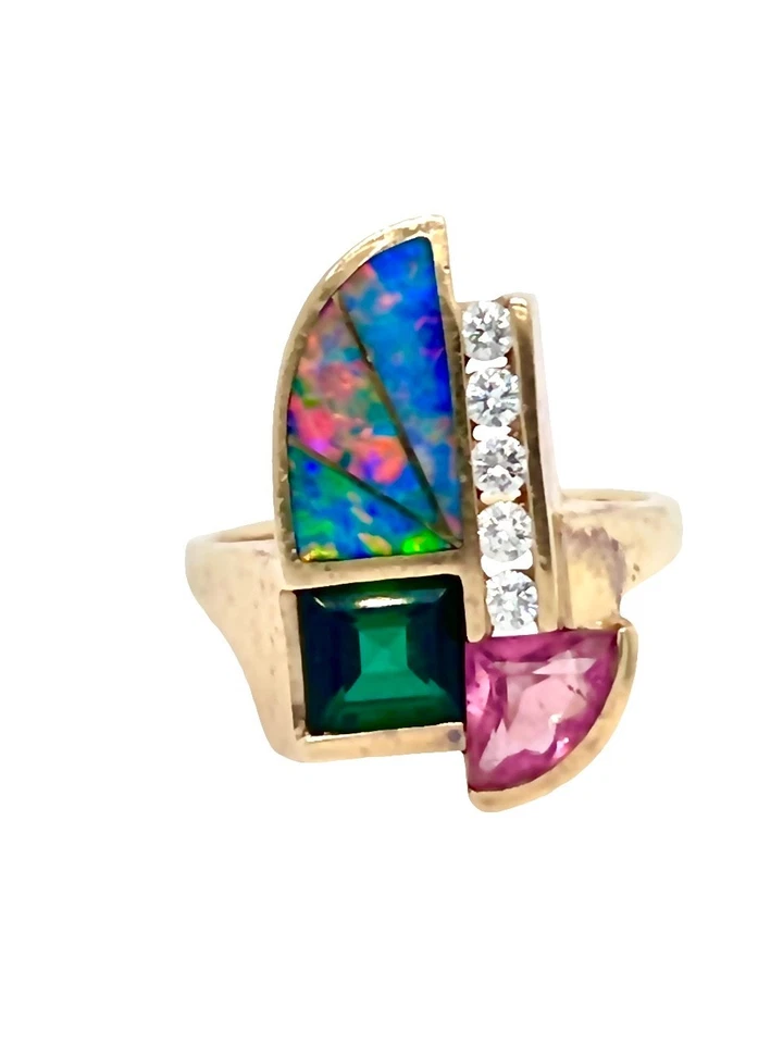 Anillo Kabana Estate de oro amarillo de 14 quilates con detalles de turmalina, ópalo y diamantes Foto 2 de 4