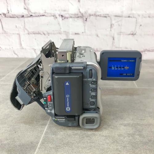 Sony DCR-TRV255 Digital8 Tape Digital Video Camera HANDYCAM + 2 x Batteries - Picture 9 of 11