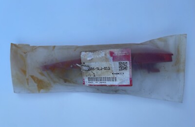 Honda Acura Genuine OEM 33505-SLJ-013 Passenger Rear Bumper Trim