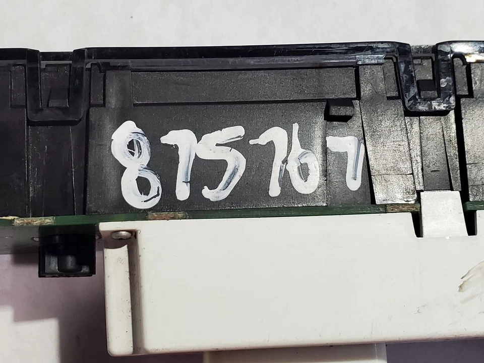 Reloj digital Toyota Avalon 1997 OEM Foto 3 de 4