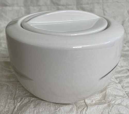MIKASA JACK LENOR LARSEN CL908 NEW SPIRIT Covered Sugar Bowl Calia Lily - Picture 6 of 11