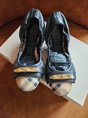 Burberry Ballerina Größe 36 Leder schwarz goldene Schnallen
