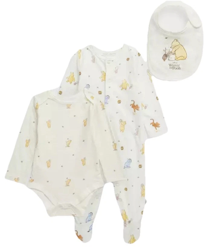 Winnie The Pooh 4 Pc Starter Seat~ Sleepsuit,bodysuit,bub& Hat~ 12-18 Months - Image 2 of 4