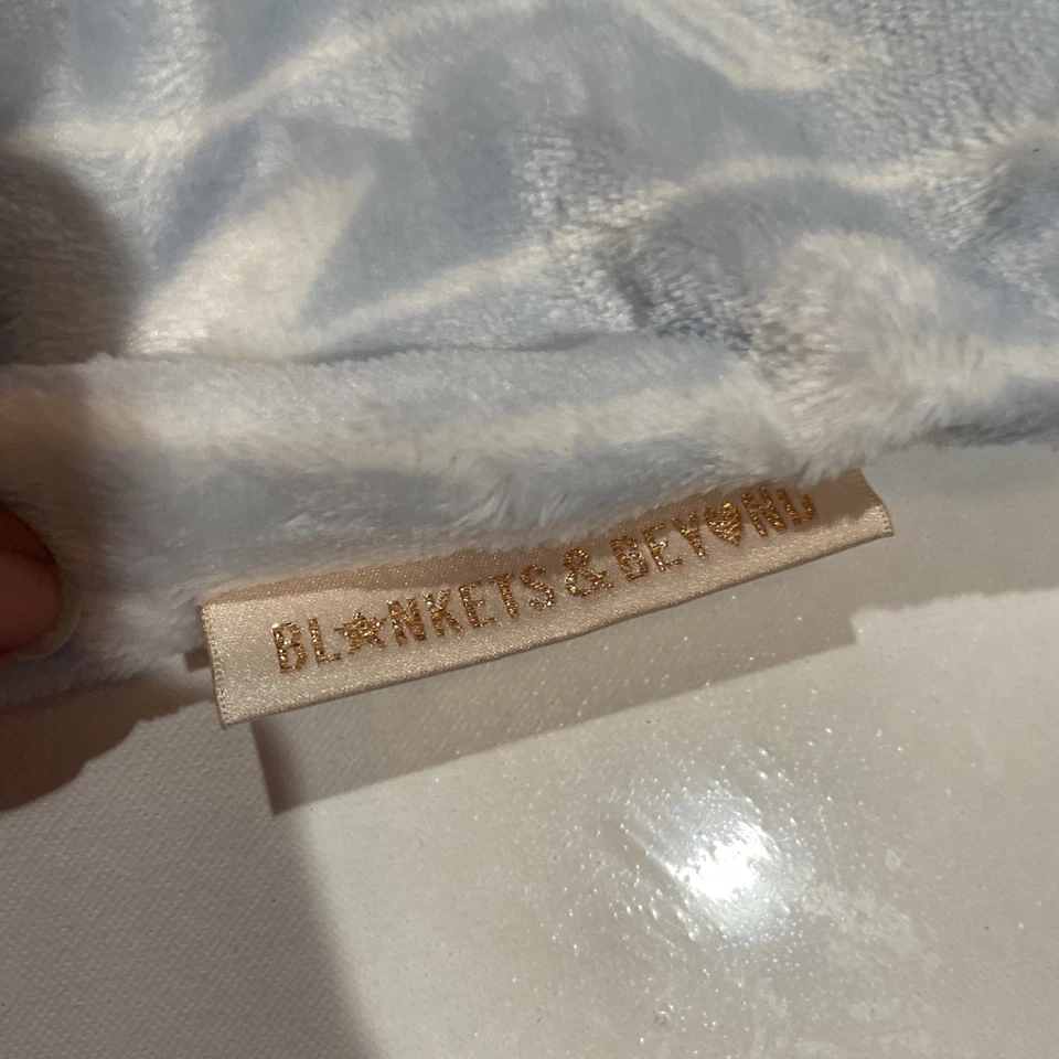 Mantas Beyond Blue Bunny Arrow Cabeza de felpa Lovey Manta de seguridad Peluche Foto 4 de 4