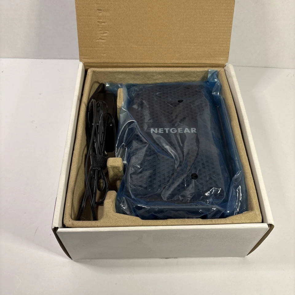 Netgear CM600 High-Speed Cable Modem – Black, DOCSIS 3.0 - Image 3 of 4