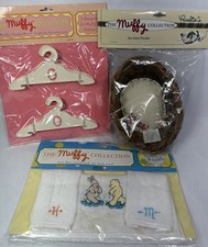 Vintage Muffy Vanderbear Collection Cushion Wicker Bed Hangers Towels Lot