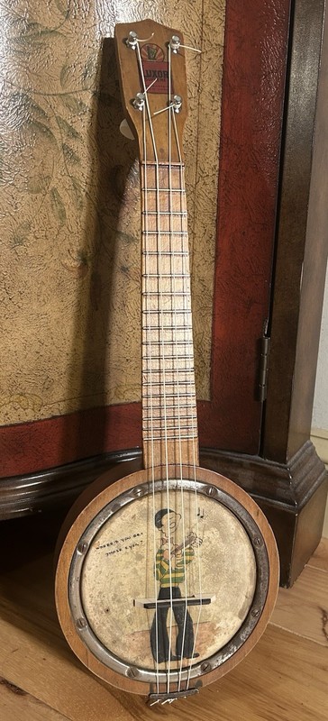 Rare Luxor Supreme Banjouke w/ 1920s Pop Art & Gotohs Ready To Play