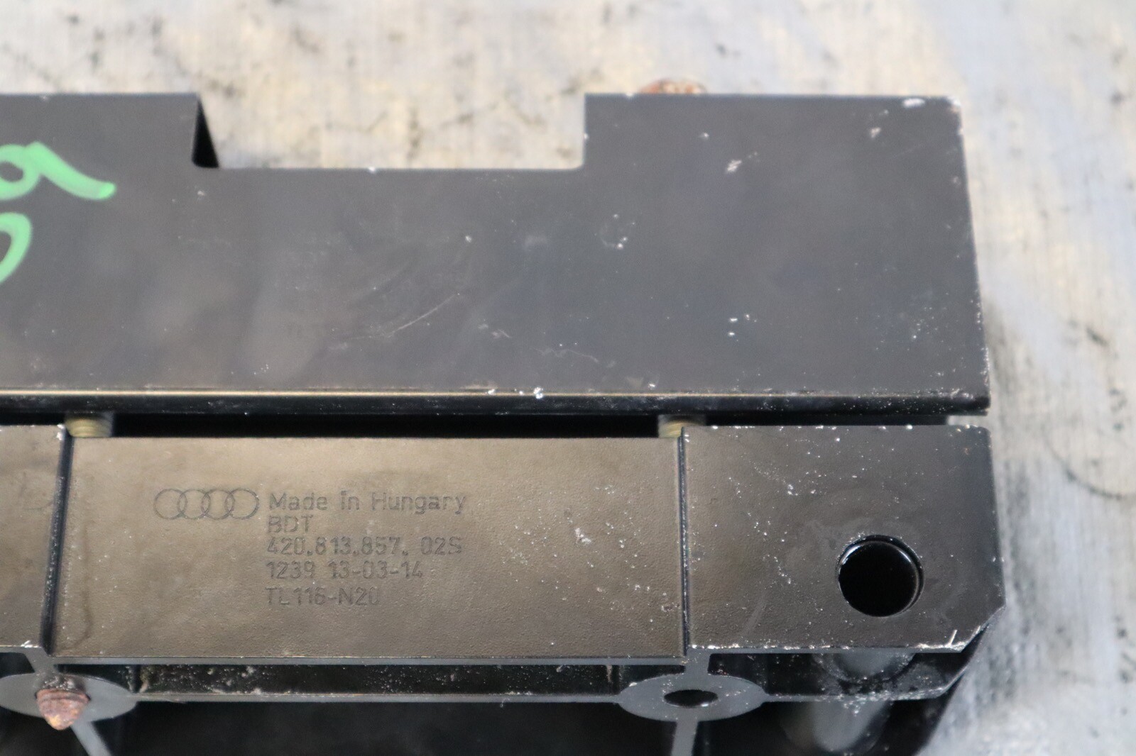 2014 AUDI R8 V8 QUATTRO AWD 4.2L OEM REAR BODY INNER REINFORCEMENT BRACKET #1339
