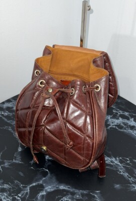 Patricia Nash - Quilted Oil Waxed Leather Itala Saddle Sling  display picture 1