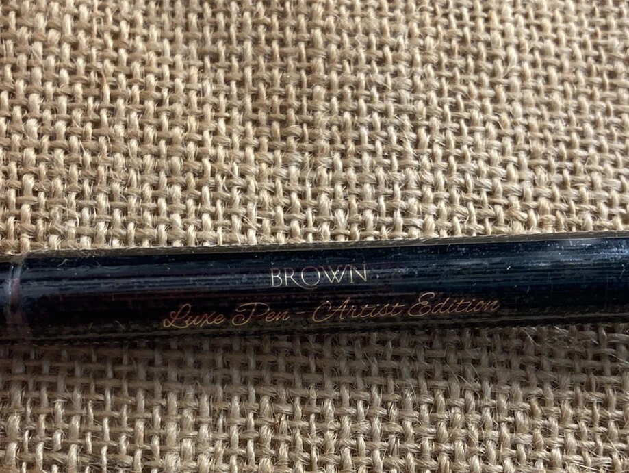 Pluma de lujo Rivetre de Starlooks MARRÓN - Edición artista delineador de ojos sello bolígrafo Foto 3 de 3