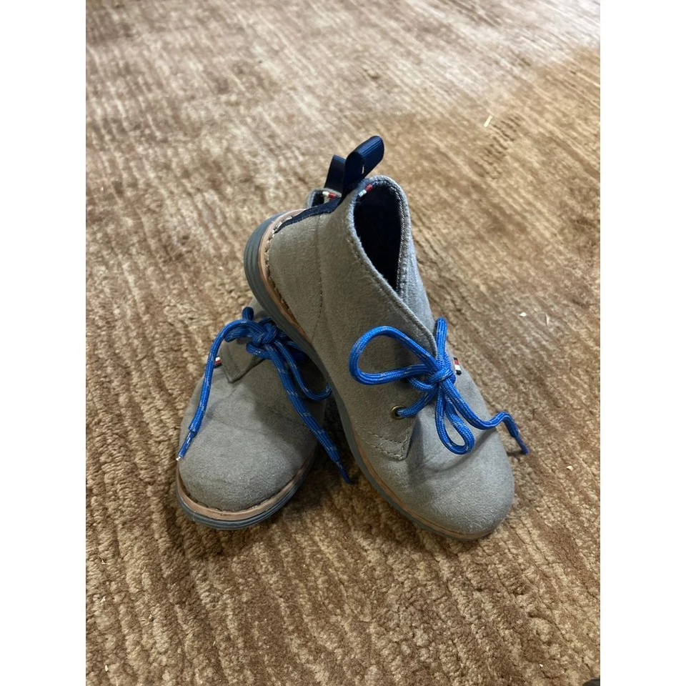 Для мальчиков Tommy Hilfiger серый замши с синими шнурками повседневный чукка ботильоны размер 1 - Изображение 3 из 3