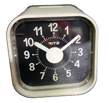 Sveglia Ritz vintage anni 70. Bianca. Di design. Rara. In ottime condizioni