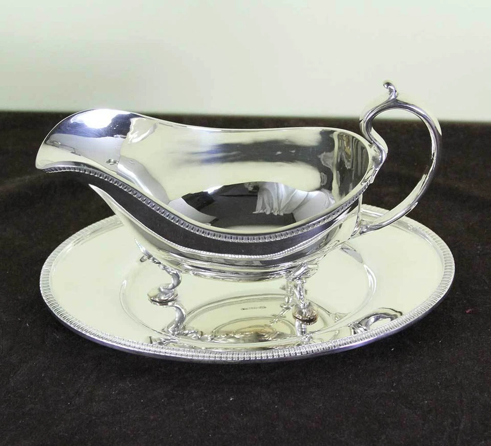 Barco de salsa/gravy de plata con Gadroon francés, borde aplicado Foto 2 de 4