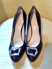 NINE WEST BLACK LEATHER PLATFORMS w DECO BUCKLE. 8 1/2M, 4" HEEL. NEW W/O BOX