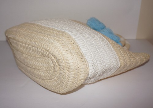 ALTRU Light Tan & White Woven Raffia Tote Bag 10 x 12 - Picture 8 of 11