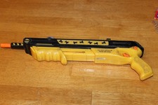 Bug-A-Salt 3.0 Black Yellow Original Salt Gun Kills Flying Insects Bugs Assault