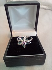 Gemporia Sterling Silver Pink Sapphire Flower Ring