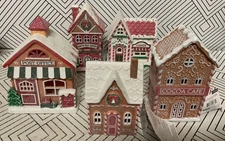 🎄 Christmas Village Post Office,bakery,Candy,Coca & GINGERBREAD Light Up🆕5 Pcs