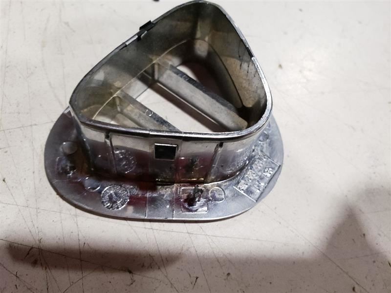 Bentley Continental Flying Spur 06-10 - Front Door Vent Trim OEM  3W0868463