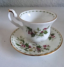 ♛ ROYAL ALBERT Flowers of the Month mese di dicembre mazzo moka ♛