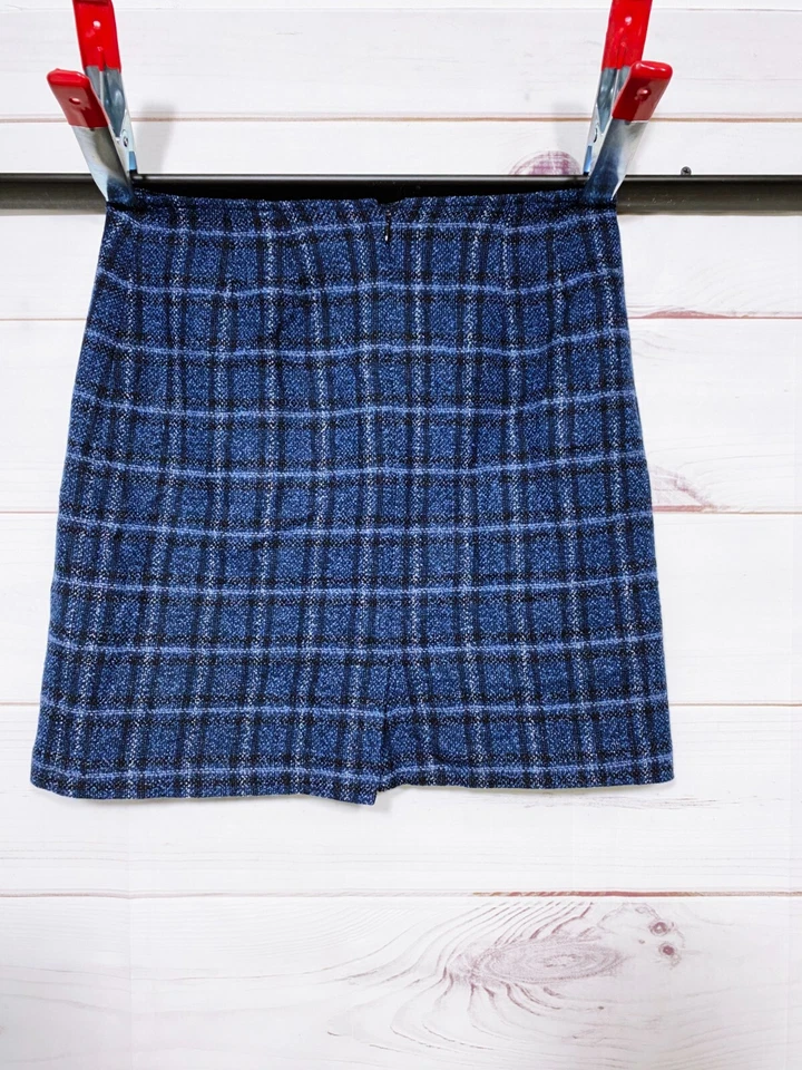 Petite Sophisticate Womens Skirt Size 10 Blue Plaid Lined Back Zip Slit Wool - Image 4 of 4